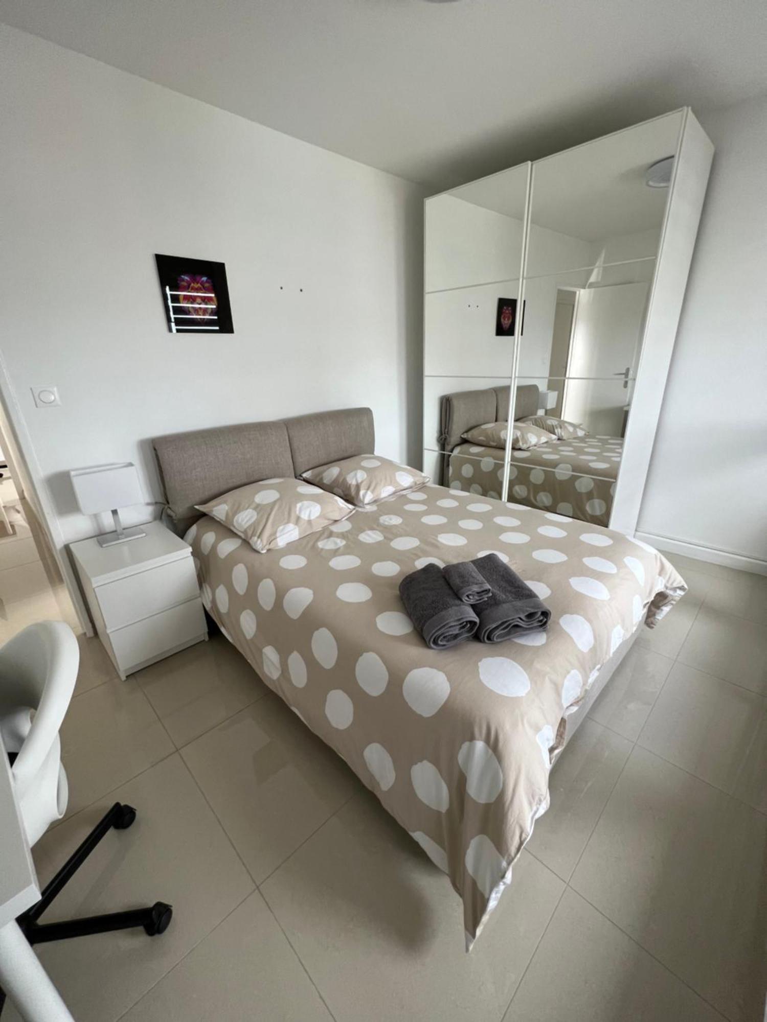 Super 4 Pieces Refait A Neuf Apartment Villeurbanne Luaran gambar